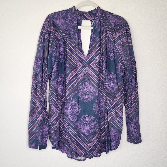Free People Top Walking On A Dream Relaxed Chocker Cut Out Blouse S - Picture 2 of 8